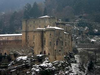 обои Старинный замок в зимнее время фото