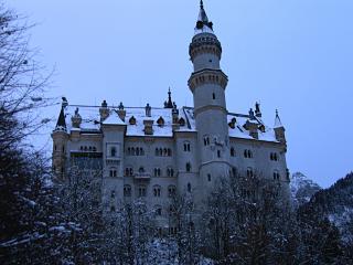 обои Замок в голубых тонах фото