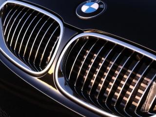обои BMW M5 turbo вид со стороны радиаторной решетки фото