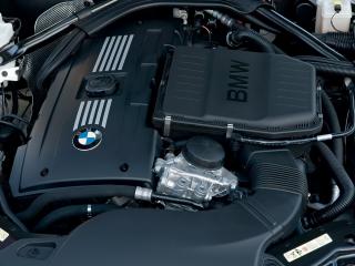 обои BMW Z4 вид со стороны двигателя фото