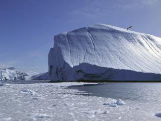обои Огромный айсберг фото