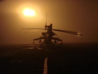 обои Ми-24 в тумане ночью фото