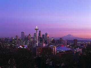 обои Downtown Seattle and Mount Rainier at Sunset,   Washington фото