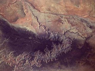 обои Фото горной местности из космоса фото