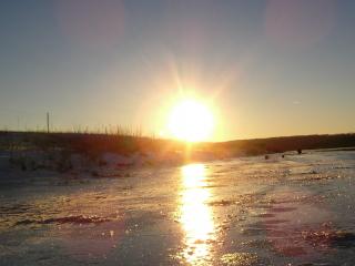 обои Морозное утро и яркое солнышко фото