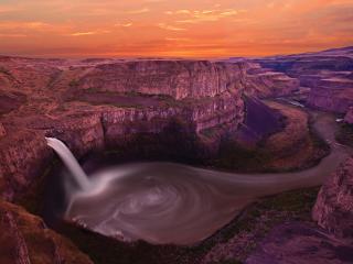 обои Большой каньон с водопадом фото