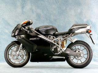 обои Черный мотоцикл Дукатти 749 фото