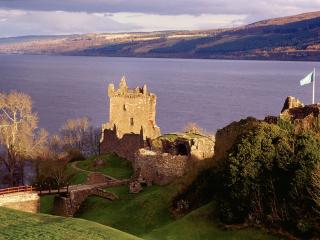 обои Замок Уркварт в Шотландии фото