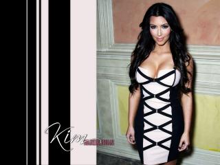 обои Kim Kardashian в строгом платье фото