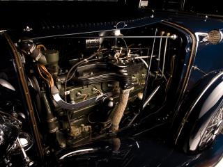 обои Auburn Twelve Convertible Sedan двигатель фото