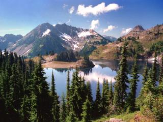 обои Озеро в горной местности фото