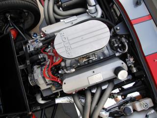 обои Daytona Coupe Le Mans Edition 2009 мотор сверху фото