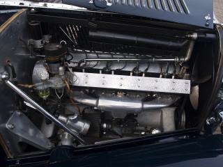 обои Bugatti Type 57 Sports Saloon моторчик фото
