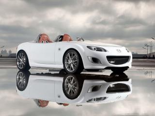 обои Белая Mazda-кабриолет фото