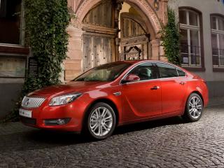 обои для рабочего стола: Buick Regal CN-spec 2008 у дома