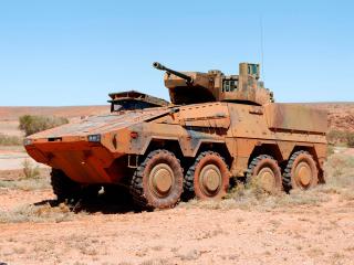 обои Тяжелый танк в пустыне фото