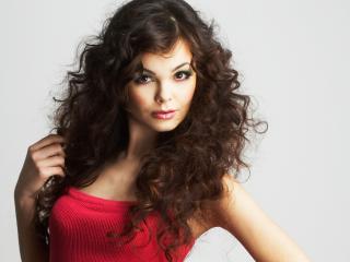 обои Девушка в красном фото