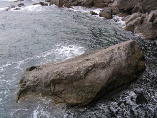 обои для рабочего стола: Камни у побережья