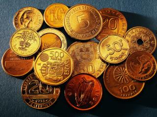 обои Собрание монет разных стран фото