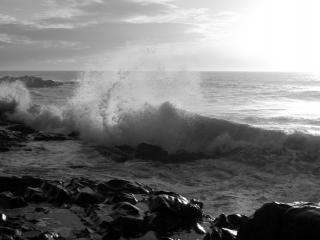 обои Волны у камней,   море,   всплеск фото