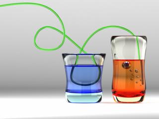 обои Два стакана с цветными жидкостями и зеленая трубка фото