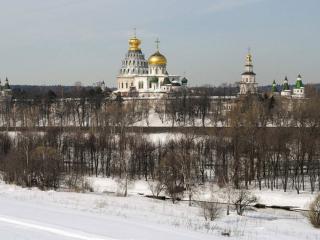 обои Воскресенский собор Новоиерусалимского монастыря зимой фото