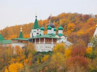 обои Осенние церкви Нижнего Новгорода фото